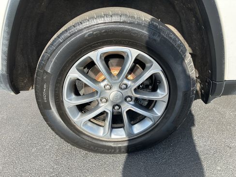 Used 2014 Jeep Grand Cherokee Limited image 10