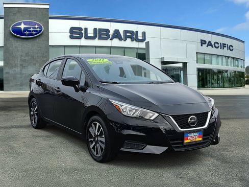 Used 2021 Nissan Versa SV image 1