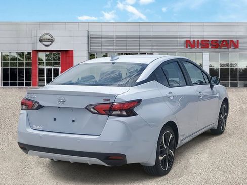 New 2025 Nissan Versa SR w/ Trunk Package image 2
