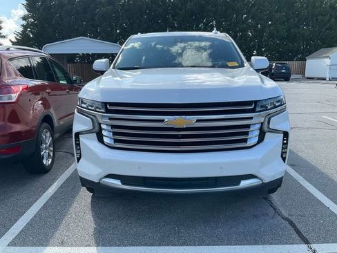 Used 2021 Chevrolet Tahoe High Country image 2