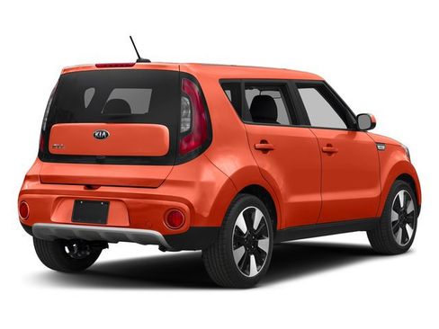 Used 2018 Kia Soul + FWD image 2
