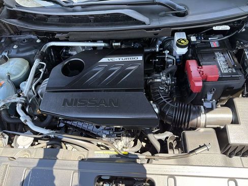Used 2024 Nissan Rogue SV AWD/4WD image 18