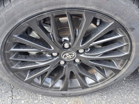 Used 2022 Toyota Camry SE AWD/4WD image 11