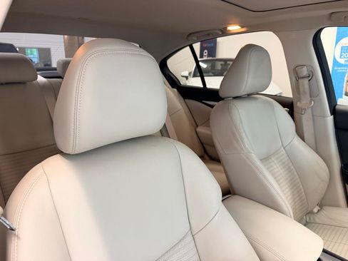 Used 2016 INFINITI Q50 Red Sport 400 RWD image 25