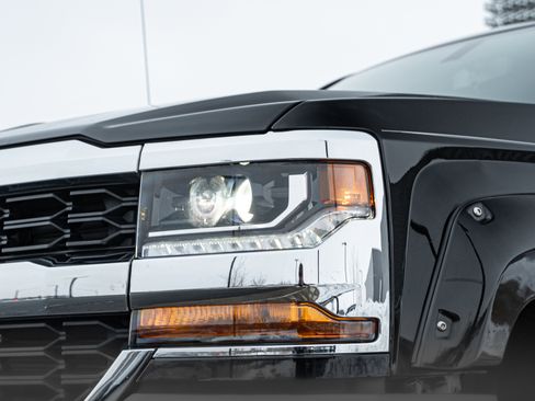 Used 2019 Chevrolet Silverado 1500 LT image 32