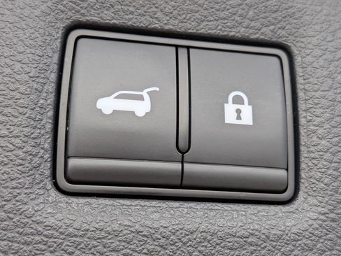 Used 2023 INFINITI QX50 Luxe AWD/4WD image 18