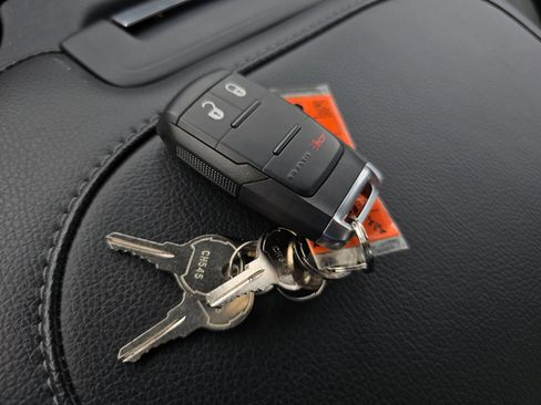 Used 2024 RAM 3500 Tradesman w/ Safety Group image 34