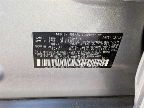 Certified 2025 Subaru Outback Limited image 38
