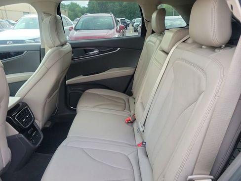 Used 2022 Lincoln Nautilus Reserve w/ Luxury Package image 29