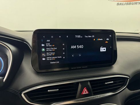 Used 2023 Hyundai Santa Fe Limited image 17