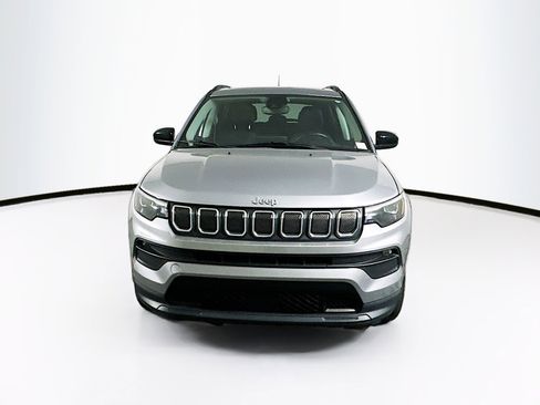 Used 2022 Jeep Compass Latitude w/ Sun and Sound Group image 2