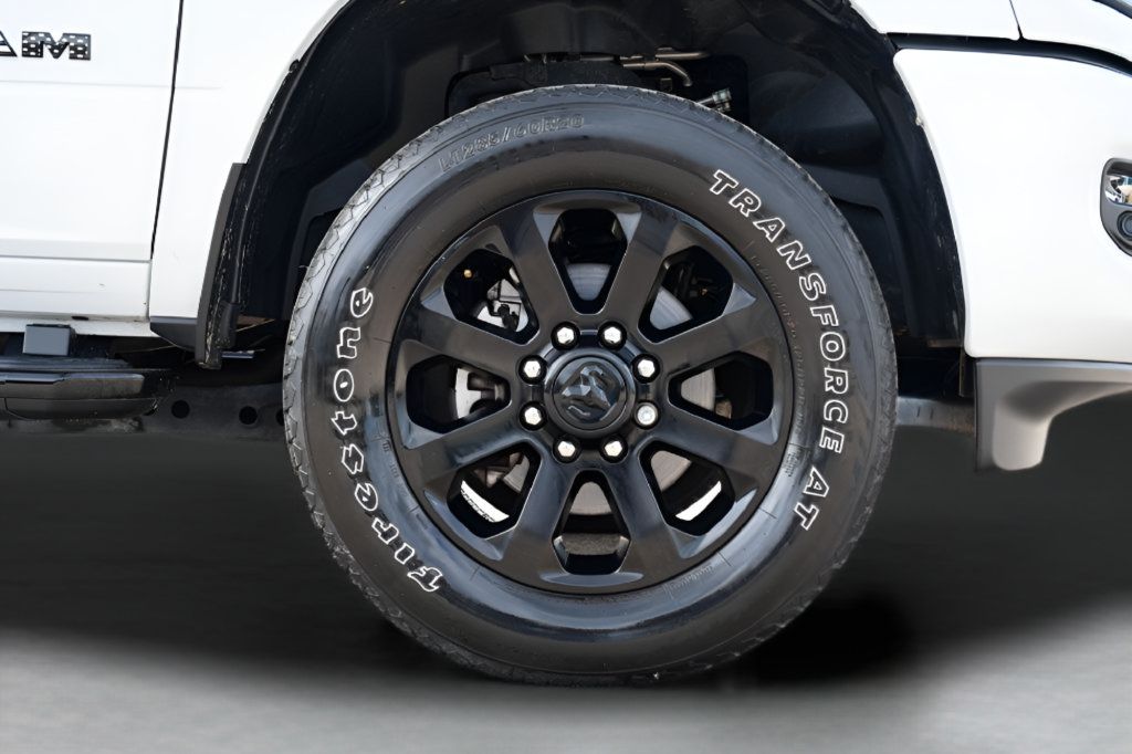 Used 2024 RAM 2500 Big Horn w/ Night Edition AWD/4WD image 9