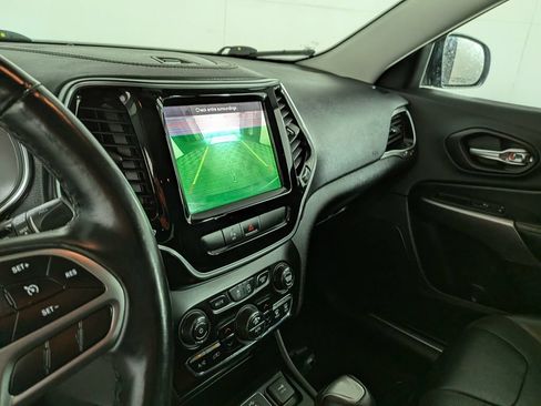 Used 2019 Jeep Cherokee Limited AWD/4WD image 24