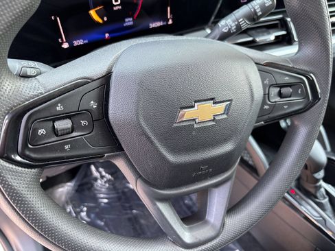 Used 2025 Chevrolet TrailBlazer LT FWD image 25