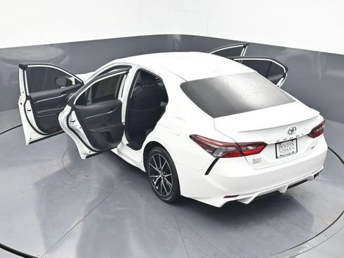 Used 2024 Toyota Camry SE FWD image 44