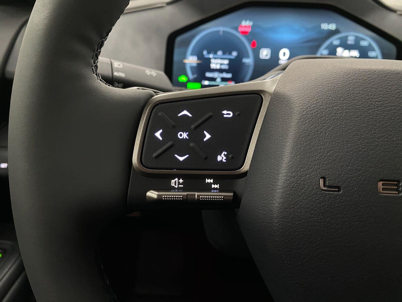 New 2026 Lexus ES 350h AWD w/ Convenience Package image 16