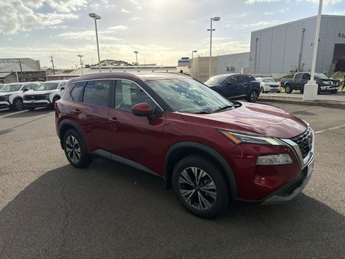 Used 2023 Nissan Rogue SV w/ SV Premium Package image 2