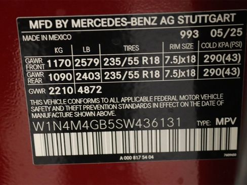 New 2025 Mercedes-Benz GLB 250 image 14