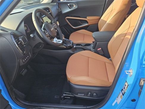 New 2025 Kia Soul EX image 4