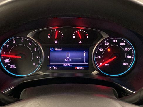 Used 2019 Chevrolet Equinox LT FWD image 16