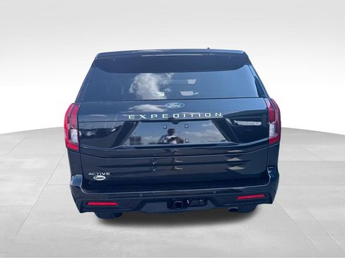 Used 2025 Ford Expedition Active AWD/4WD image 4