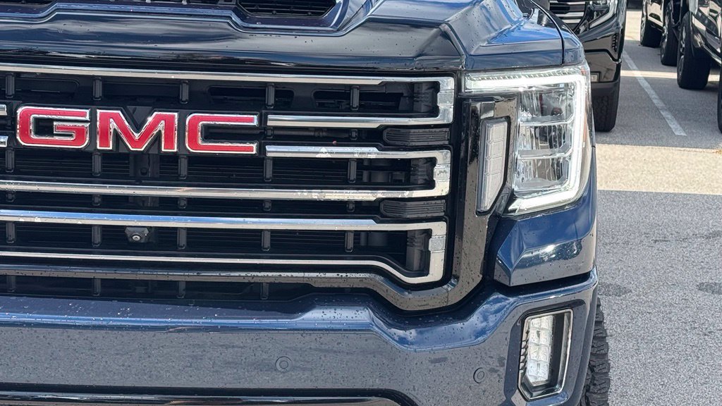 Used 2022 GMC Sierra 2500 AT4 w/ AT4 Preferred Package AWD/4WD image 9