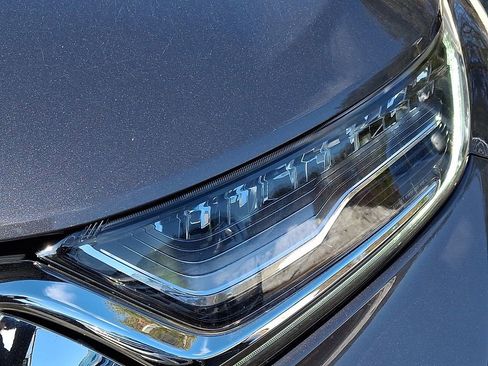 Used 2018 Honda CR-V Touring image 9