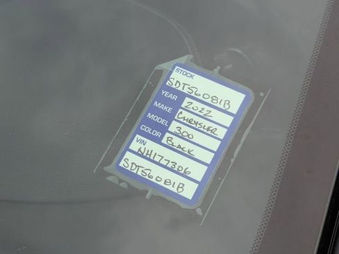 Used 2022 Chrysler 300 S image 12