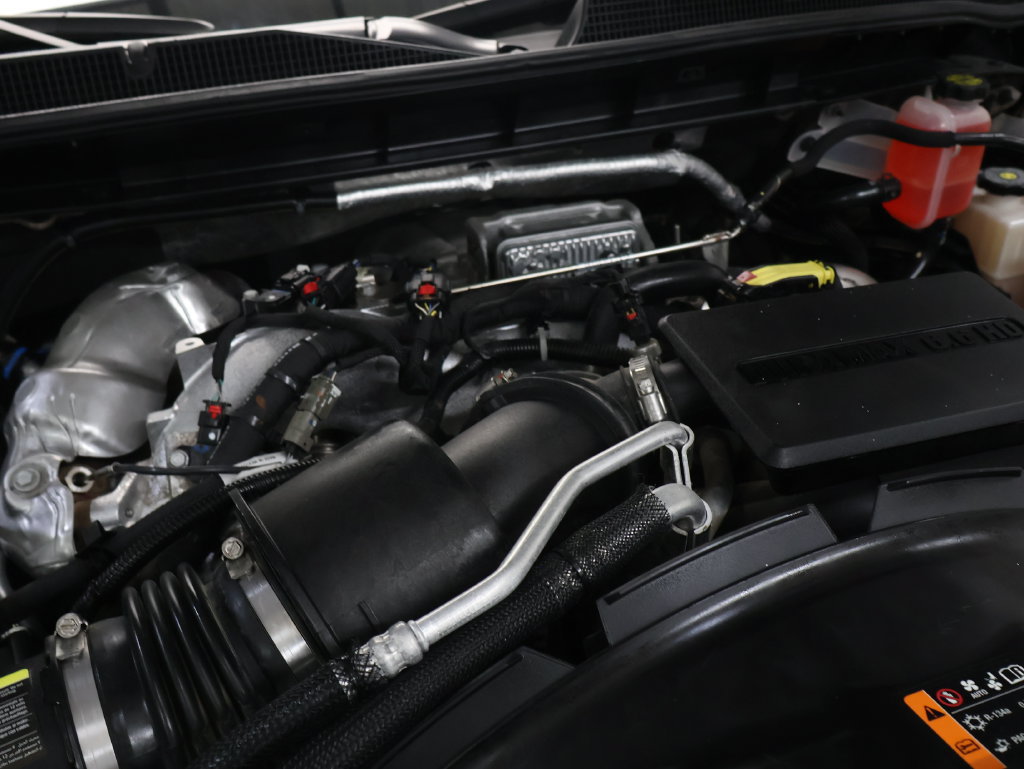 Used 2023 Chevrolet Silverado 2500 LT AWD/4WD image 25
