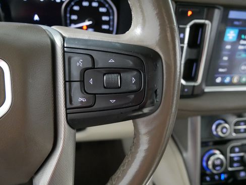 Used 2021 GMC Yukon XL Denali w/ Denali Ultimate Package AWD/4WD image 28