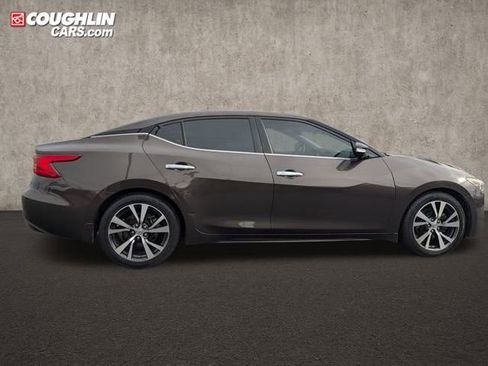 Used 2017 Nissan Maxima Platinum image 8
