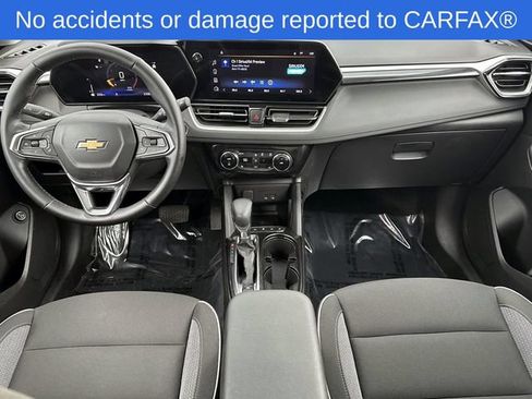 Certified 2024 Chevrolet TrailBlazer LT w/ Convenience Package FWD image 16