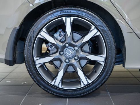 Used 2025 Honda Civic Sport Touring image 22