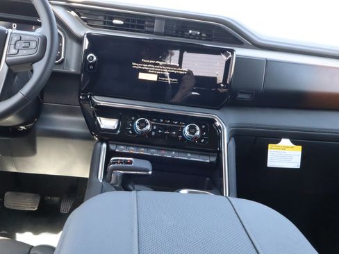New 2026 GMC Sierra 1500 Denali AWD/4WD image 13