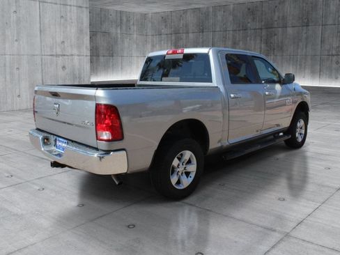 Used 2020 RAM 1500 Classic SLT w/ Luxury Group AWD/4WD image 6