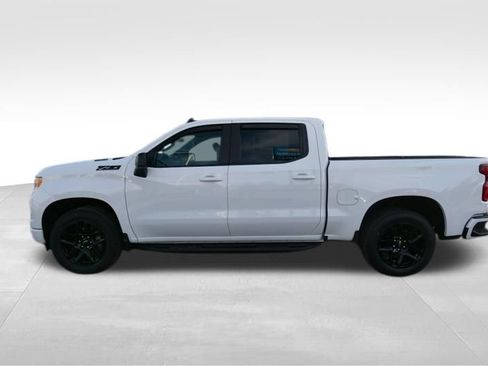 Used 2023 Chevrolet Silverado 1500 RST w/ Z71 Off-Road Package AWD/4WD image 4