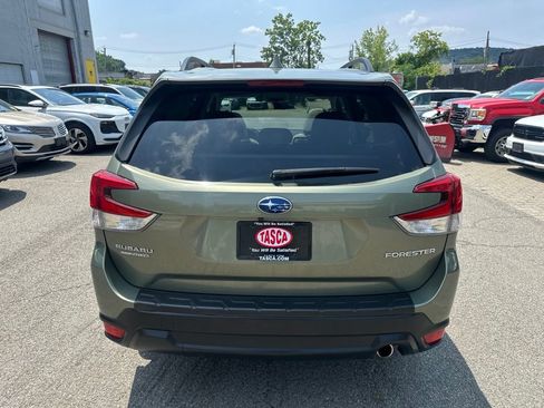 Used 2020 Subaru Forester Limited AWD/4WD image 5