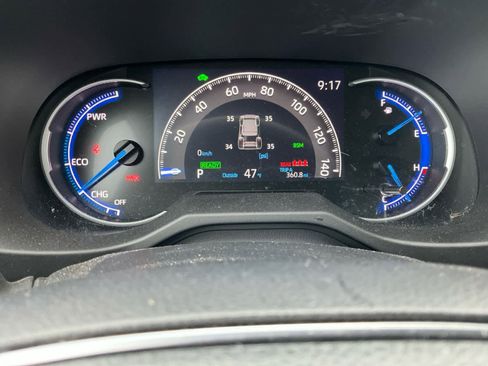 Used 2024 Toyota RAV4 XLE Premium image 21