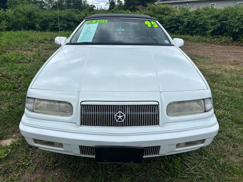 Used 1995 Chrysler LeBaron GTC FWD image 2