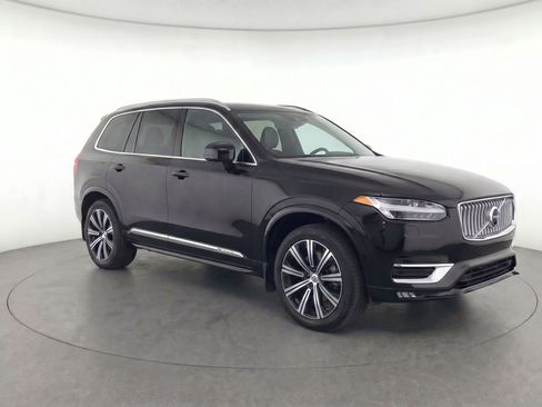 Used 2023 Volvo XC90 B6 Plus w/ Protection Package Premier AWD/4WD image 2