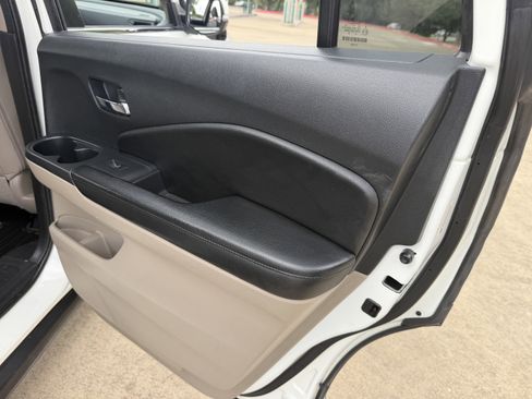 Used 2016 Honda Pilot EX-L image 12