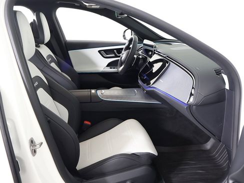 Used 2026 Mercedes-Benz E 53 AMG e 4MATIC Sedan image 38