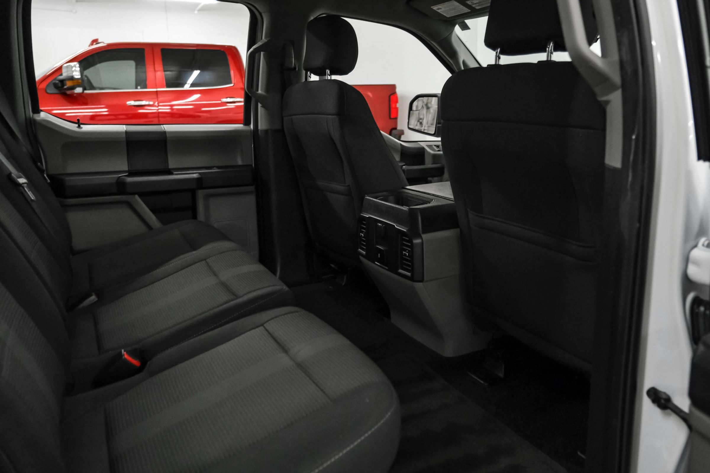 Used 2017 Ford F150 XL w/ Equipment Group 101A Mid AWD/4WD image 32