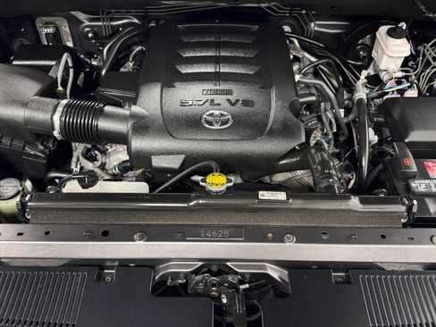Used 2014 Toyota Tundra Limited AWD/4WD image 19