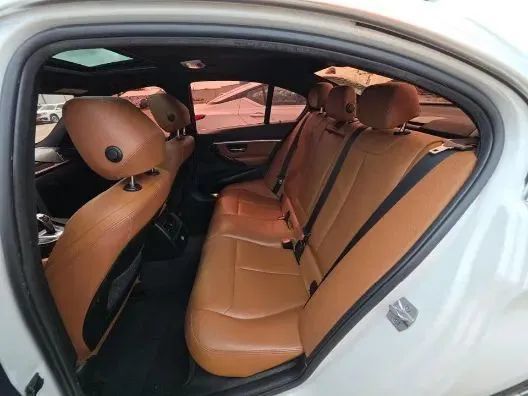 Used 2017 BMW 330i Sedan RWD image 7