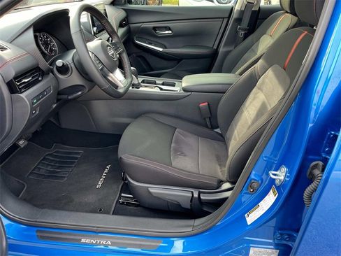 Certified 2025 Nissan Sentra SR image 24