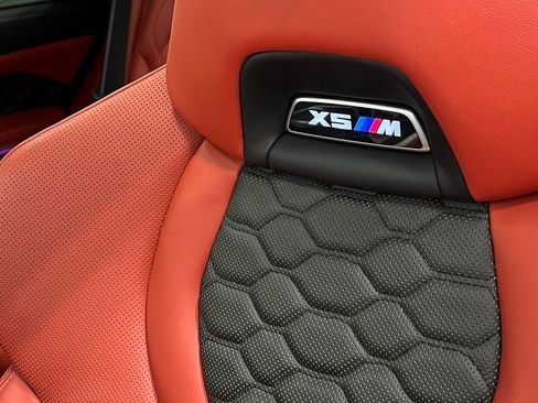Used 2021 BMW X5 M w/ Competition Package AWD/4WD image 21