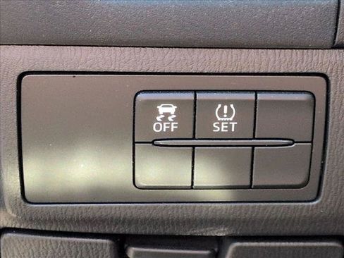 Used 2015 MAZDA MAZDA6 Sport FWD image 17