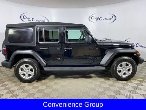 Used 2022 Jeep Wrangler Unlimited Sport AWD/4WD image 8