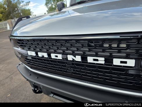 Used 2023 Ford Bronco Wildtrak AWD/4WD image 7
